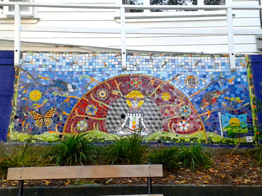 A mosaic depictinga meditating jester at Flagstaff Hill Park.