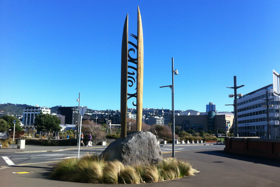 Te Waka Pou sculpture near Clyde Quay Wharf.