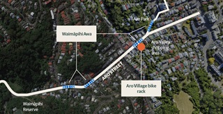 Aerial image the section of the bike network that connects Kelburn with Te Aro via the Aro Valley. The bike route marked by a white line, the historical and cultural sites are highlighted in blue.