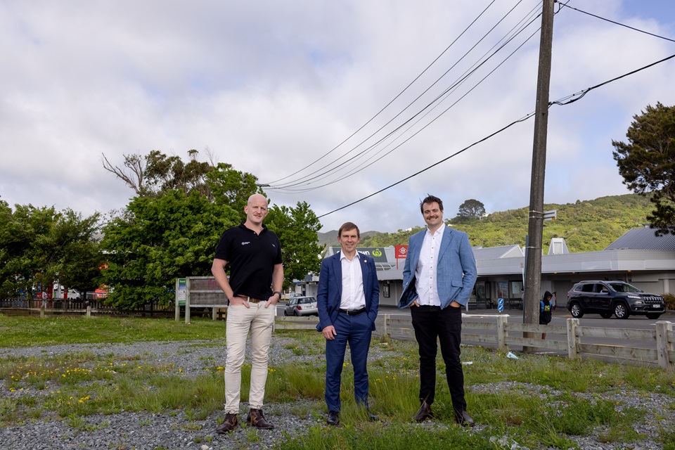 l-r: Sam Faisandier (Faisandier Group); Mayor Andy Foster; Zak Kljakovic (Voxell) on site of Karori redevelopment