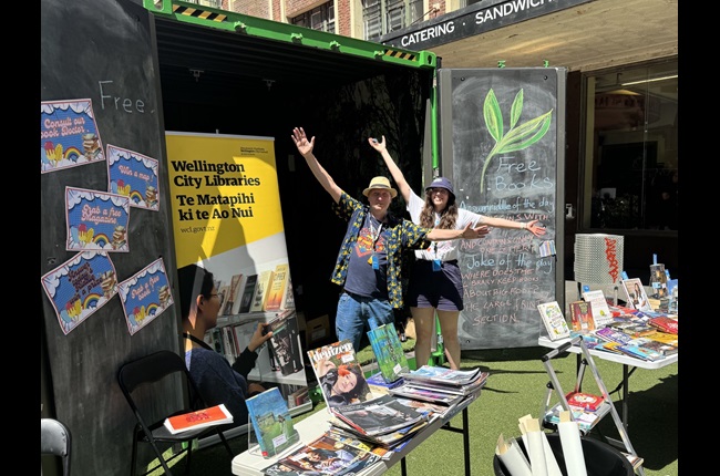 Free books at Wellington City Libraries pop-up 
