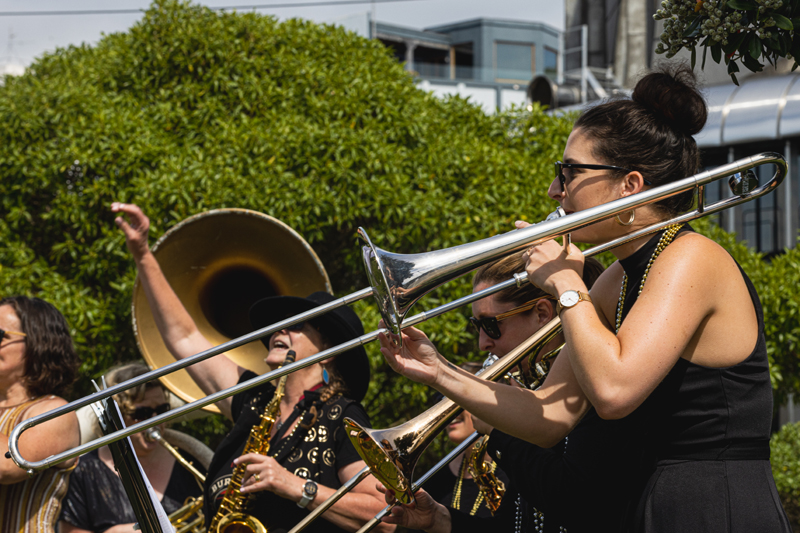 The Hoot'n'Annies performing at Summer Sampler.