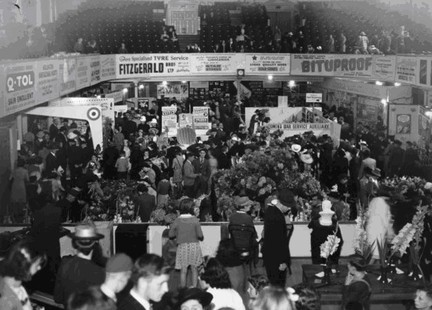 'Dig for Victory' exhibition at the Town Hall in 1944.